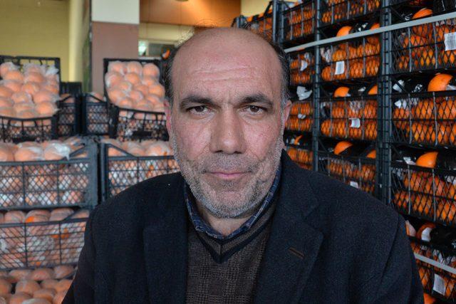 Portakalın hal çıkış fiyatı 1,30, mandalinanın ise 1,80 TL