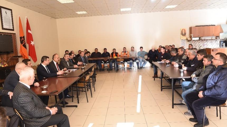 Belediye Başkanı Tahsin Babaş, Karayolları 15. B&ouml;lge M&uuml;d&uuml;rl&uuml;ğ&uuml;&rsquo;n&uuml; ziyaret etti