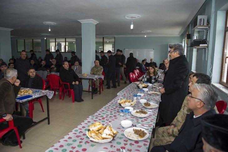 Vali Bilmez, mahalle ziyaretlerini sürdürüyor G4