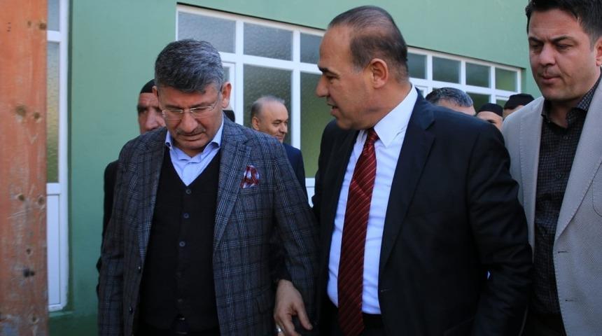 Cumhur İttifakı adayları Yeni ve S&ouml;zl&uuml; omuz omuza