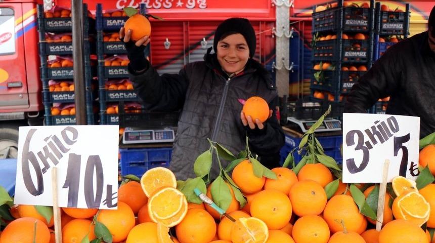 En ucuz ve kaliteli &uuml;r&uuml;nler semt pazarlarında