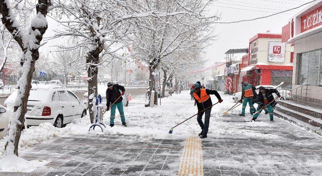 Erzurum’da kar yağışı ve soğuk hava