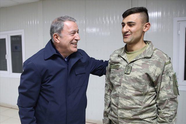 Bakan Akar: Tarafların T&uuml;rkiye nin tezlerine yaklaştığını memnuniyetle takip ediyoruz 4