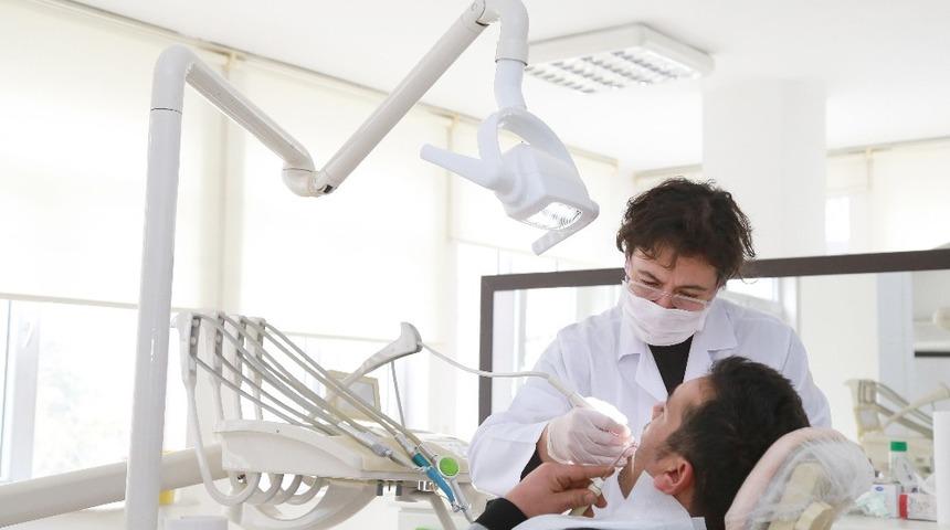 &Ccedil;ankaya&rsquo;dan &uuml;cretsiz diş bakımı