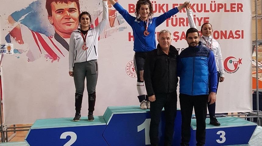 Halter takımından b&uuml;y&uuml;k başarı