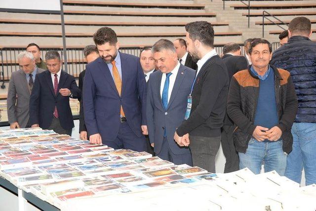 Balıkesir’de kitap fuarı açıldı