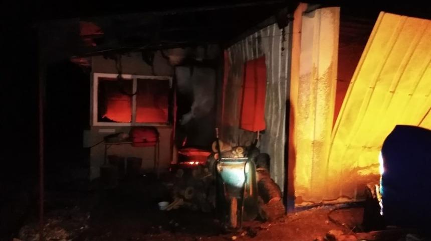 Erdek&rsquo;te bağ evinde yangın: 1 yaralı