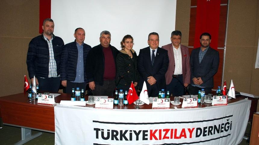 Salihli Kızılay&rsquo;da yeni başkan Musal oldu