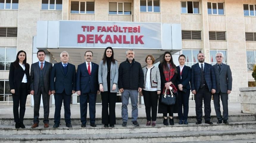 Minik hastalara moral