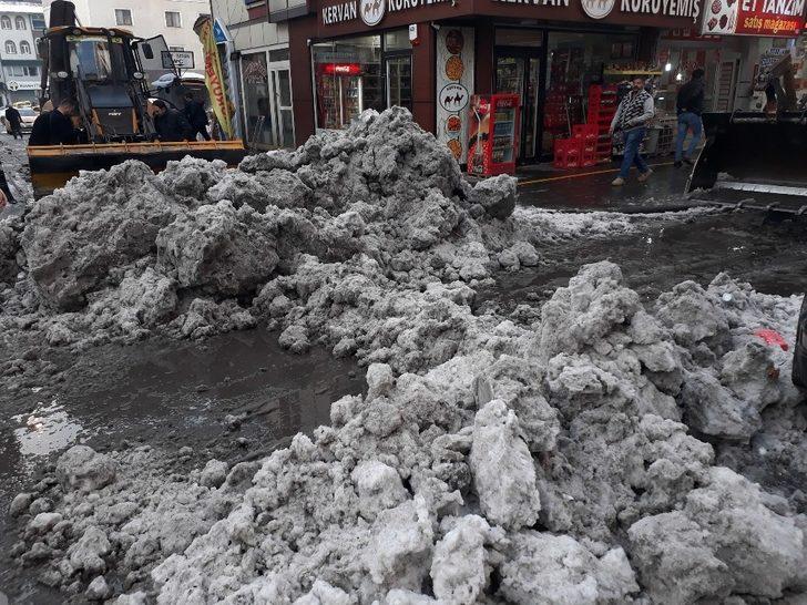 Ağrı’da kar temizleme çalışması G5