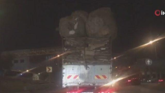 İstanbul'da ilginç anlar! Polis kamyonu görünce böyle anons etti: Nereye böyle