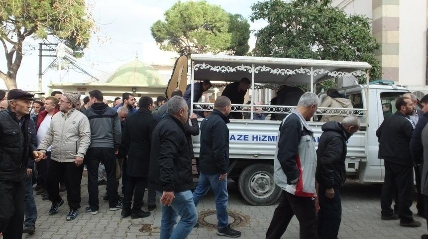 Burhaniye&rsquo;de 102 yaşındaki k&ouml;fteci ebediyete uğurlandı.