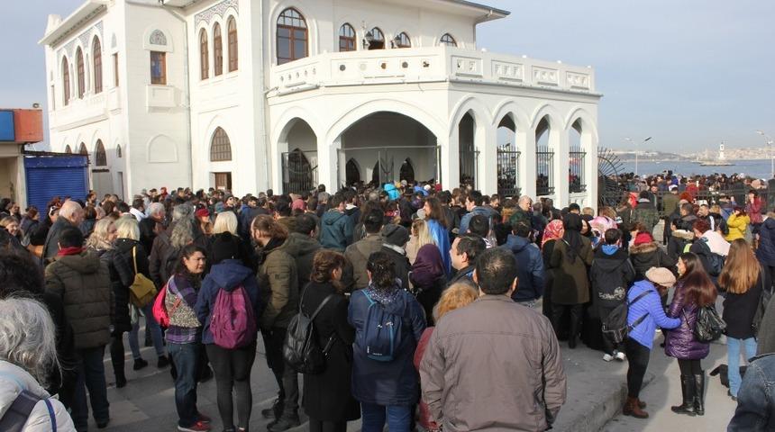 Barış Man&ccedil;o &ouml;l&uuml;m&uuml;n&uuml;n 20. yılında anılıyor