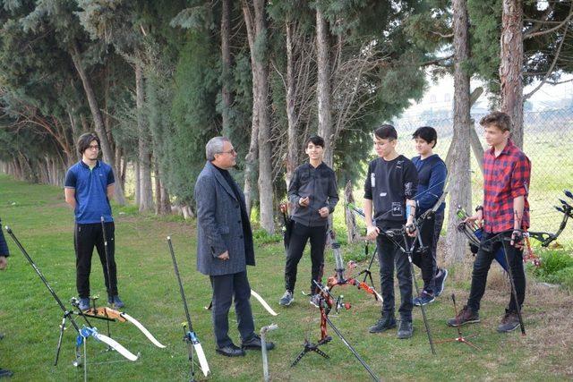 Vali Deniz, Atatürk Spor Kompleksini inceledi