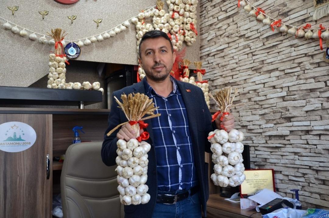 Sarımsak &uuml;reticisi fiyatlardan memnun