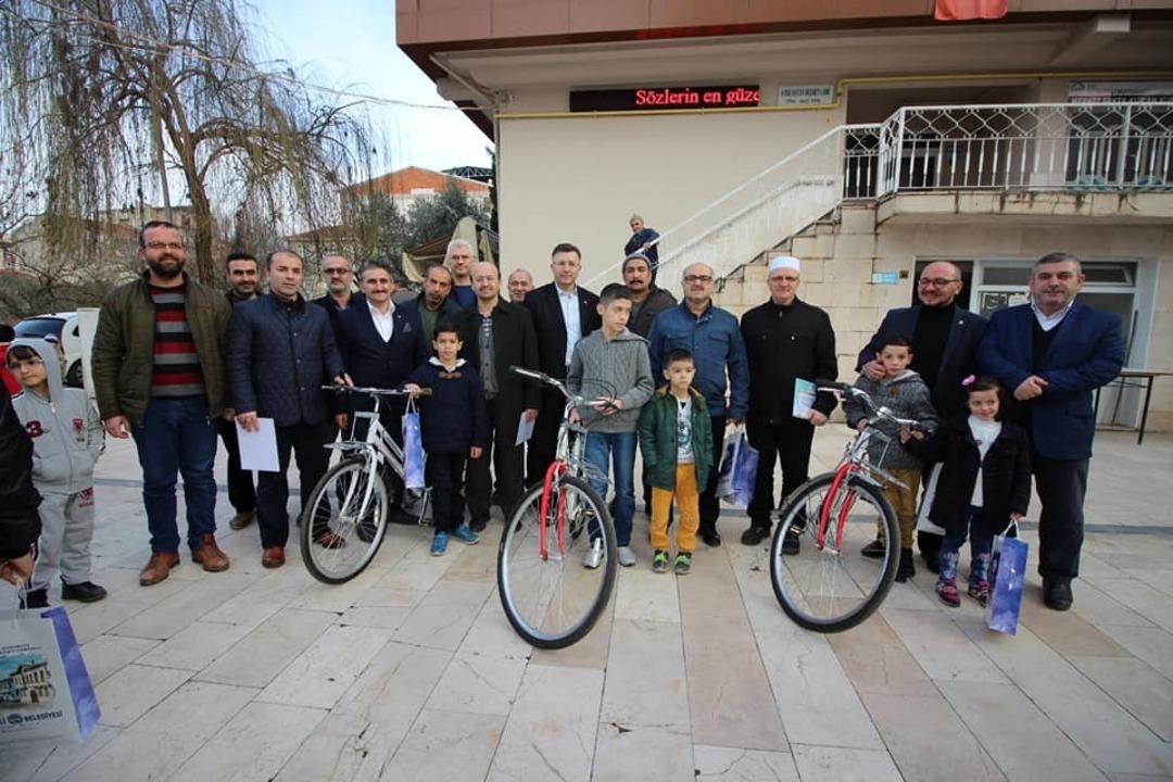 &rsquo;Haydi &Ccedil;ocuklar Camiye&rsquo; projesinin &ouml;d&uuml;lleri verildi