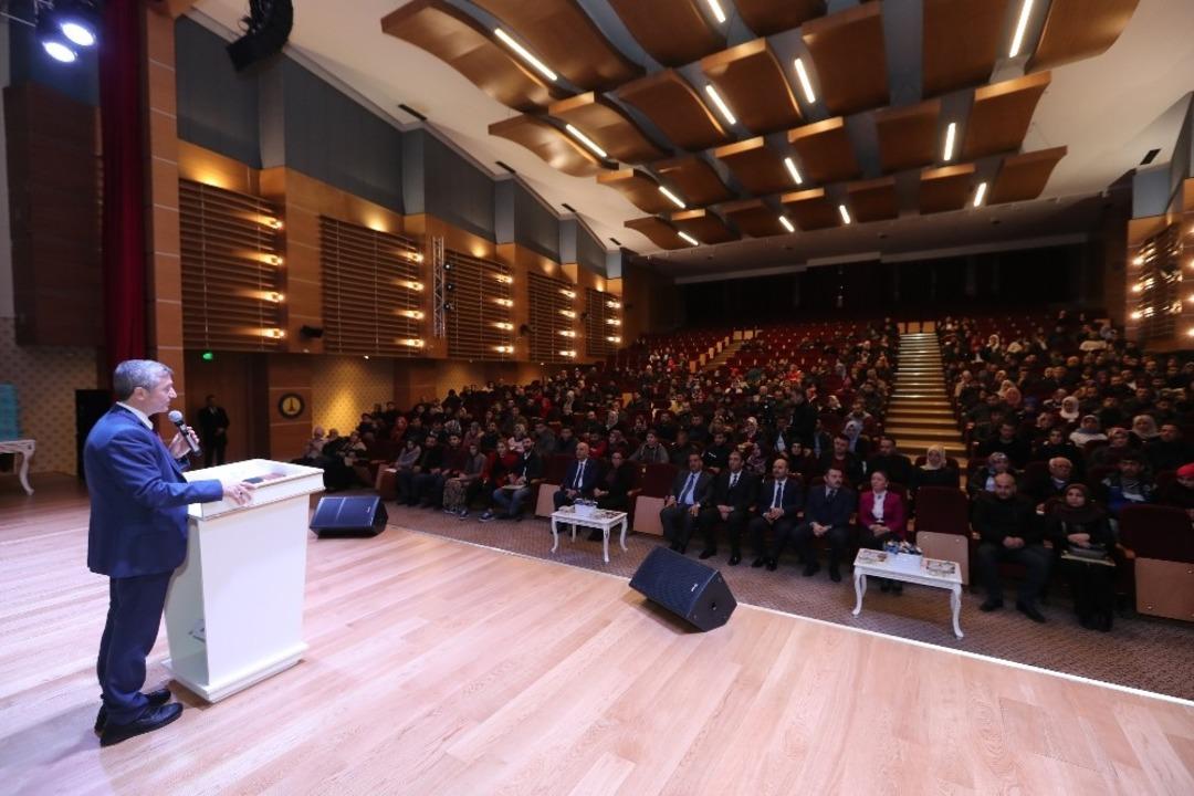 Şahinbey&rsquo;de 155 &ccedil;ift daha evlilik okulu&rsquo;ndan mezun oldu
