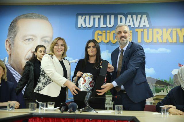 AK Parti Genel Başkan Yardımcısı Jülide Sarıeroğlu, Kocaeli'de