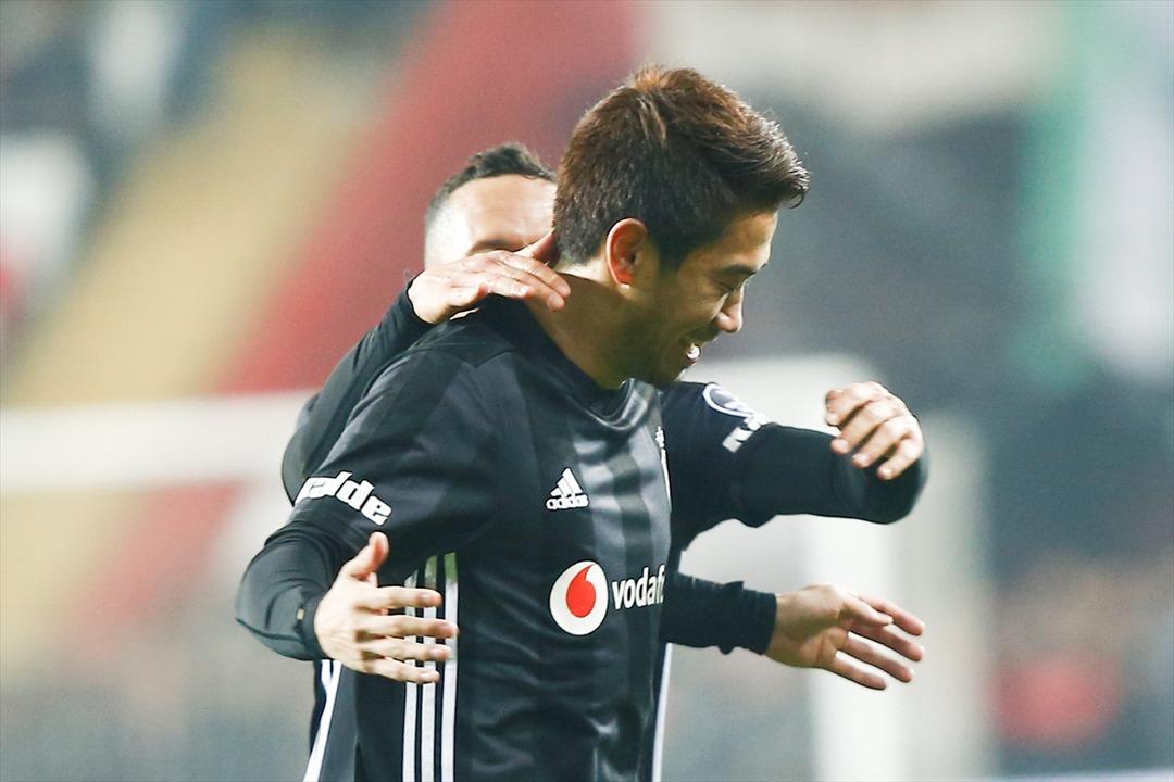 Kagawa'nın 3 dakikada 2 gol atması sosyal medyayı salladı!