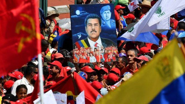 maduro destekçilerinin gösterisi