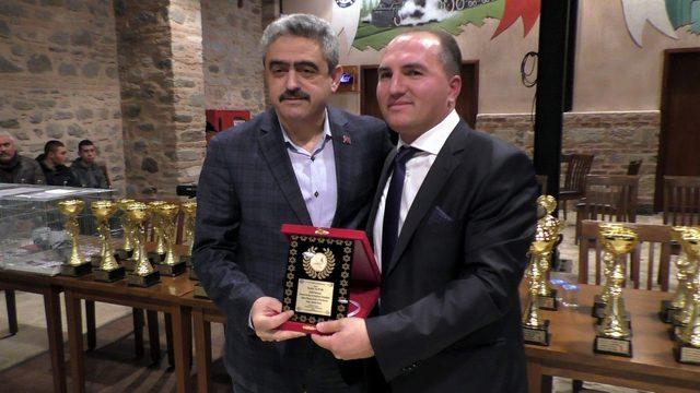 Posta güvercini yarışlarında kupalar sahiplerini buldu