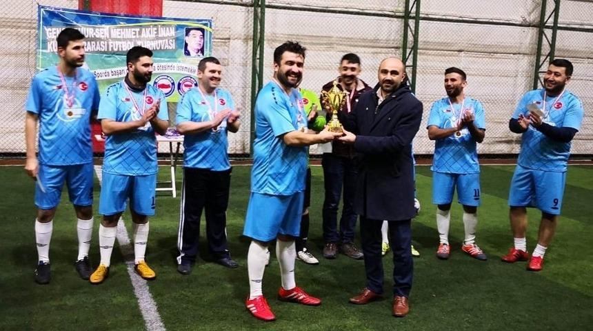 Manisa&rsquo;da Akif İnan anısına futbol turnuvası