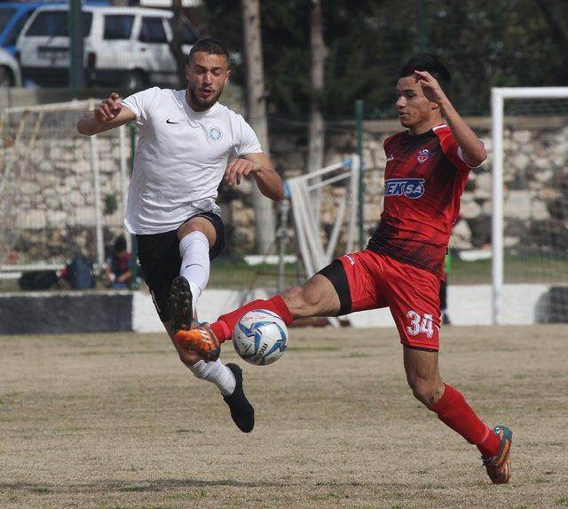 Çeşme Belediyespor sahasında 3 puanı 3 golle kaptı