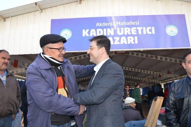 Soydan, Kadın Üretici Pazarı’ndaki kadınlarla bir araya geldi