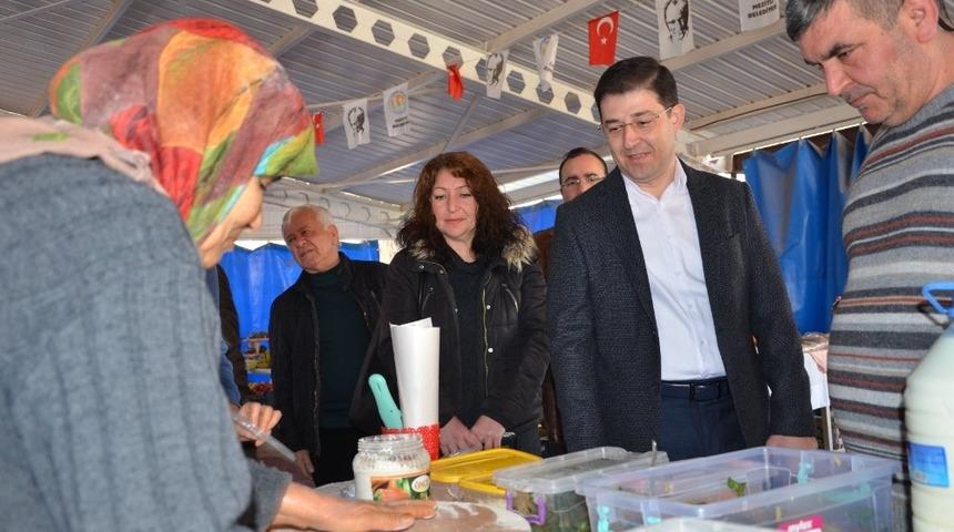 Soydan, Kadın &Uuml;retici Pazarı&rsquo;ndaki kadınlarla bir araya geldi