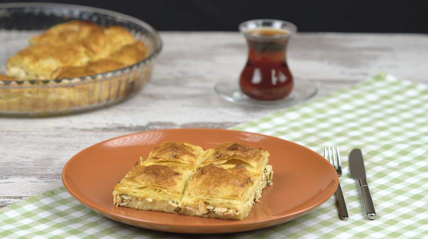 Su Böreği Tadında Pratik Börek