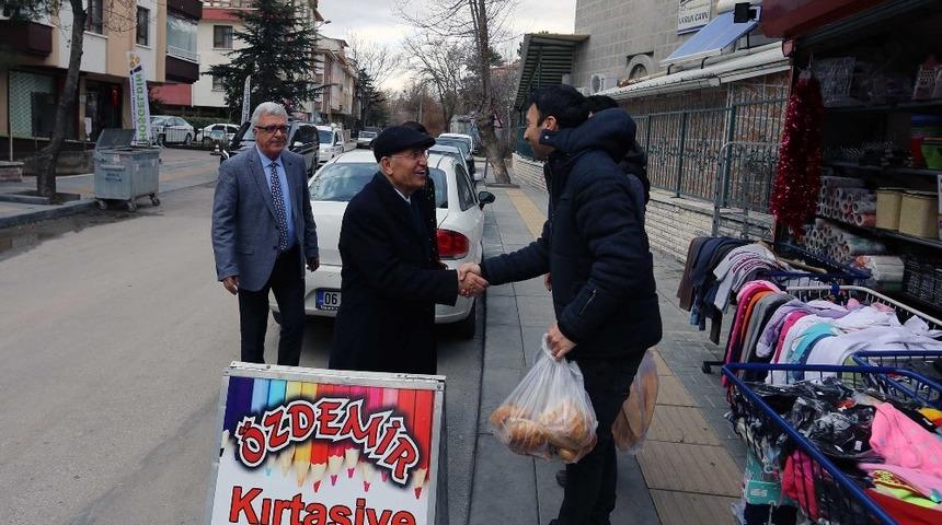 Başkan Yaşar, Demetevler ve Şentepe se&ccedil;im b&uuml;rolarını a&ccedil;tı
