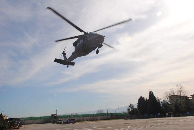 Sakarya’da helikopterli trafik denetiminde 28 araç sürücüsüne ceza kesildi