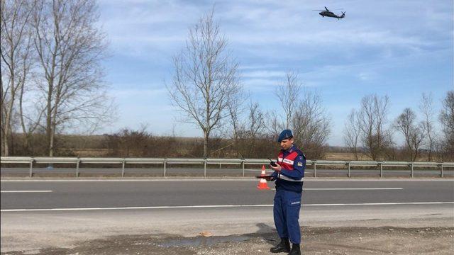 Sakarya’da helikopterli trafik denetiminde 28 araç sürücüsüne ceza kesildi