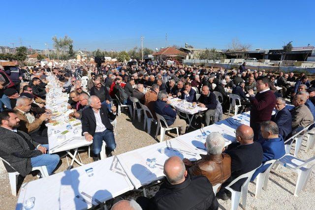 Tütüncü, Akdeniz Sanayi esnafıyla buluştu