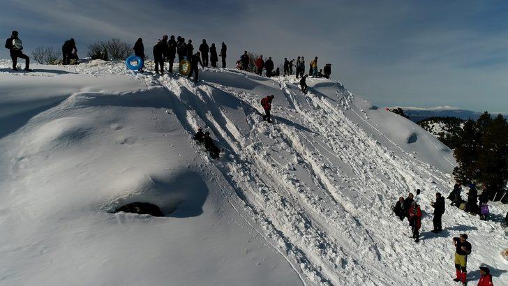 Metrelerce yürüdüler! 106 kişilik yolculuk G3