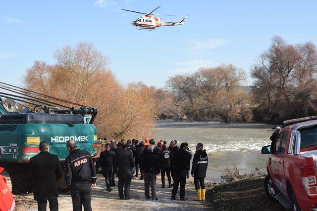 Çanakkale'de kayıp olduğu öne sürülen 4 çocuk, 200 kişilik ekiple aranıyor (2)