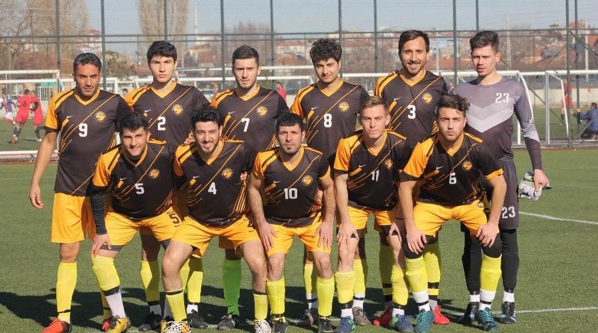 Mustafa H&uuml;r &Ouml;zt&uuml;rk S&uuml;per Amat&ouml;r K&uuml;me