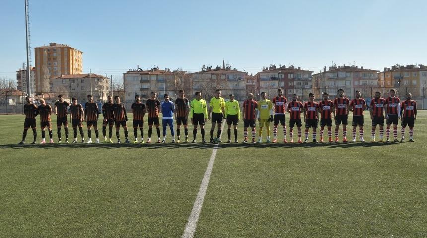 Mustafa H&uuml;r &Ouml;zt&uuml;rk S&uuml;per Amat&ouml;r K&uuml;me