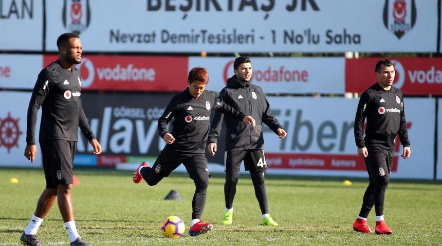 Beşiktaş, yeni transferleri i&ccedil;in imza t&ouml;reni d&uuml;zenleyecek
