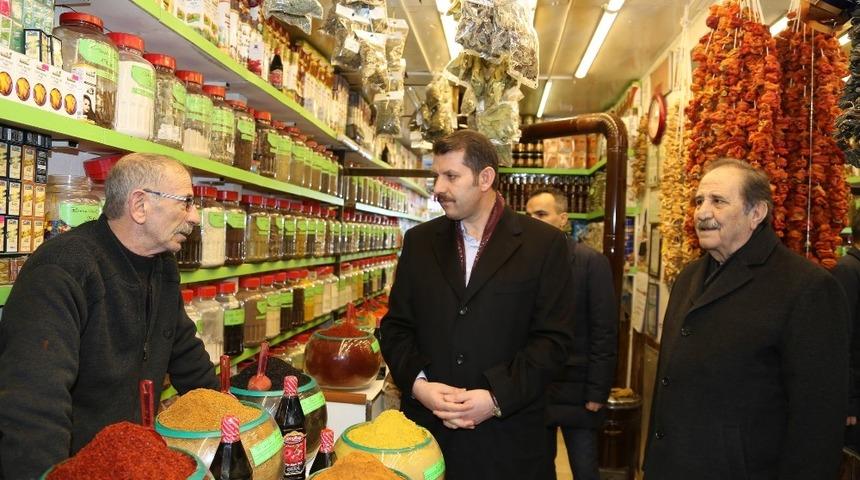 Vali Ayhan, hal esnafının sorunlarını dinledi