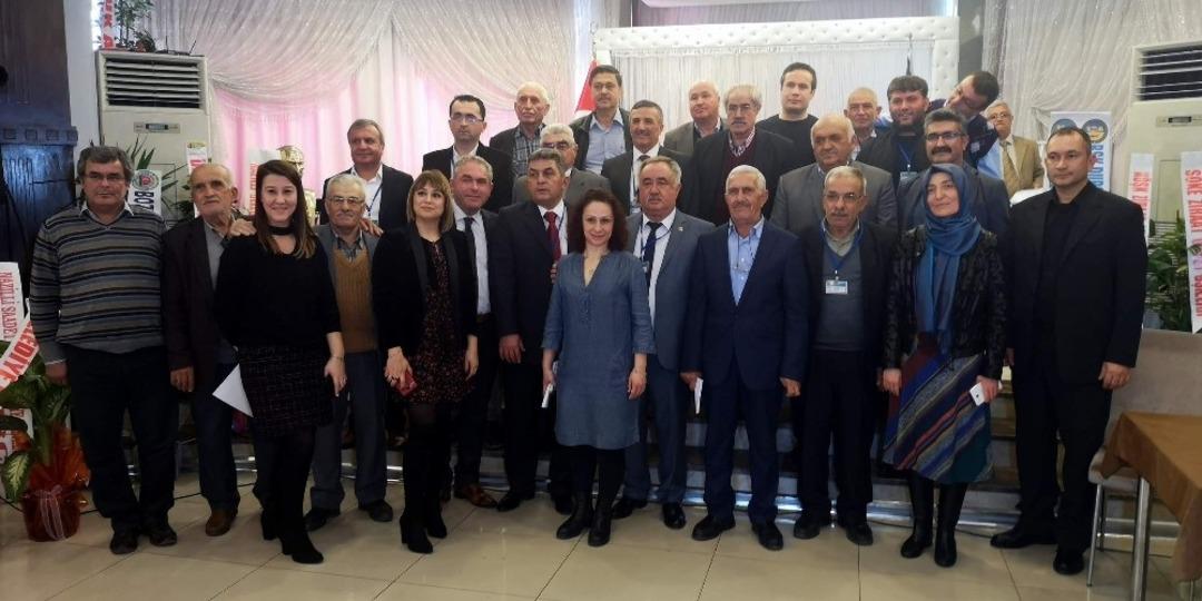 Başkan İzg&uuml; 3. d&ouml;nem i&ccedil;in yeniden yetki aldı