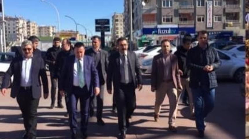 AK Parti Bağlar il&ccedil;e y&ouml;netiminden esnaf ziyaretleri s&uuml;r&uuml;yor