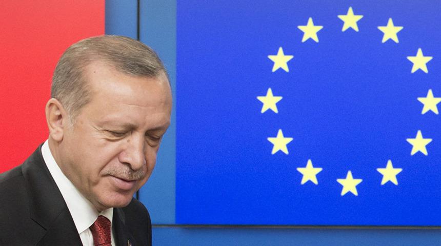 Fransız basını: Erdoğan'ın son adımları, Türkiye'nin Batı'yla kopuşunu kesinleştiriyor