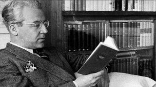 Sabahattin Ali sözleri:  Kürk Mantolu Madonna, Sırça Köşk ve Canım Aliye Ruhum Filiz'den alıntılar ve şiirlerinden şarkı sözleri 