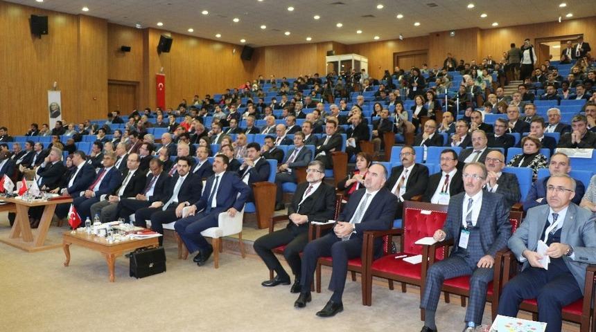 KB&Uuml; &ldquo;Y&uuml;ksek&ouml;ğretimde Uluslararasılaşma ve M&uuml;lteci &Ouml;ğrenciler Forumu"na ev sahipliği yaptı
