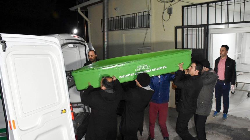 Gaziantep'te damat dehşeti: 3 &ouml;l&uuml;, 2 yaralı (4)