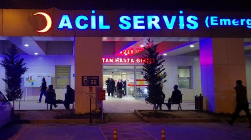 Burdur'un Bucak ilçesi diken üstünde! Herkes hastaneye koştu