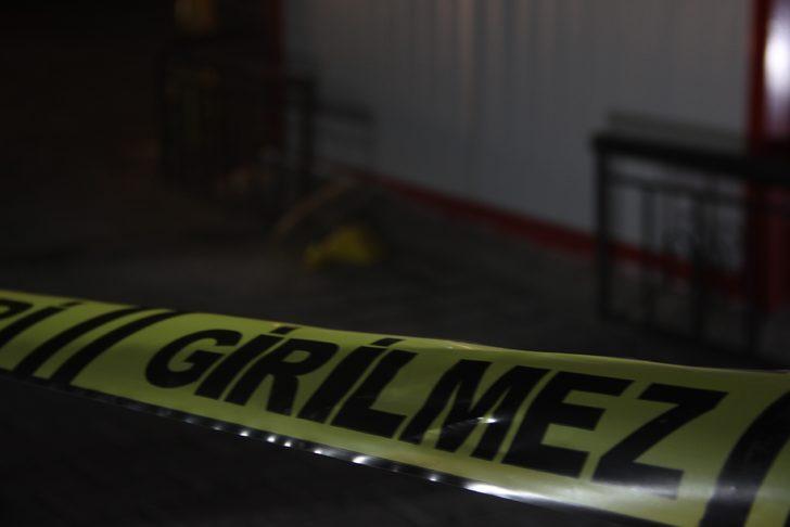 Yol verme tartışması kanlı bitti! Baba ve oğluna kurşun yağdırdılar G3