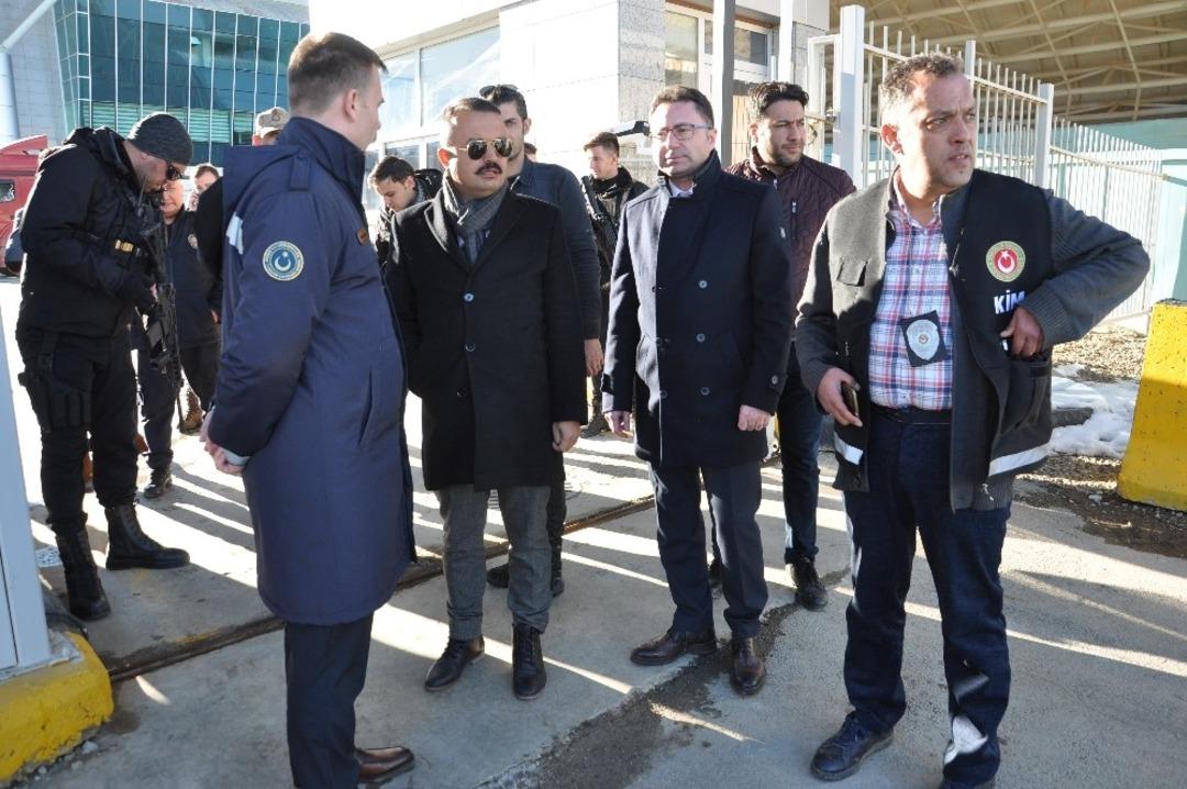 Kaymakam Kend&uuml;zler&rsquo;den Esendere G&uuml;mr&uuml;k Kapısına ziyaret