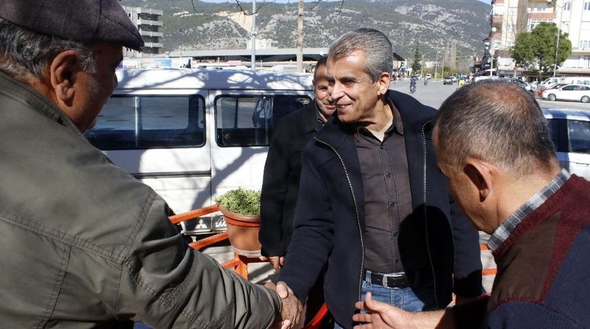 D&uuml;lgeroğlu, esnaf ziyaretlerine devam ediyor